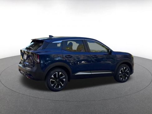 Used 2025 Nissan Kicks SV image 15