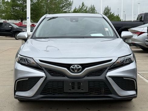 Used 2024 Toyota Camry SE w/ Convenience Package image 7