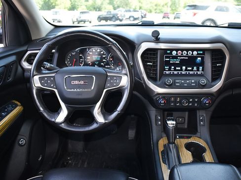 Used 2017 GMC Acadia Denali AWD/4WD image 18
