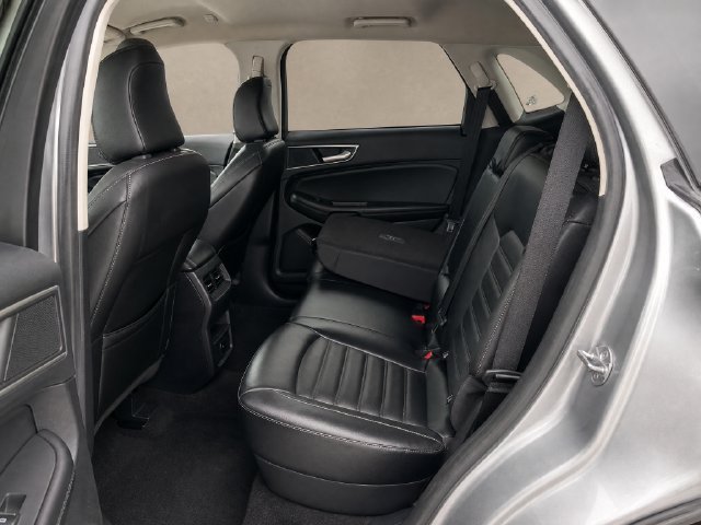 Used 2024 Ford Edge SEL AWD/4WD image 12