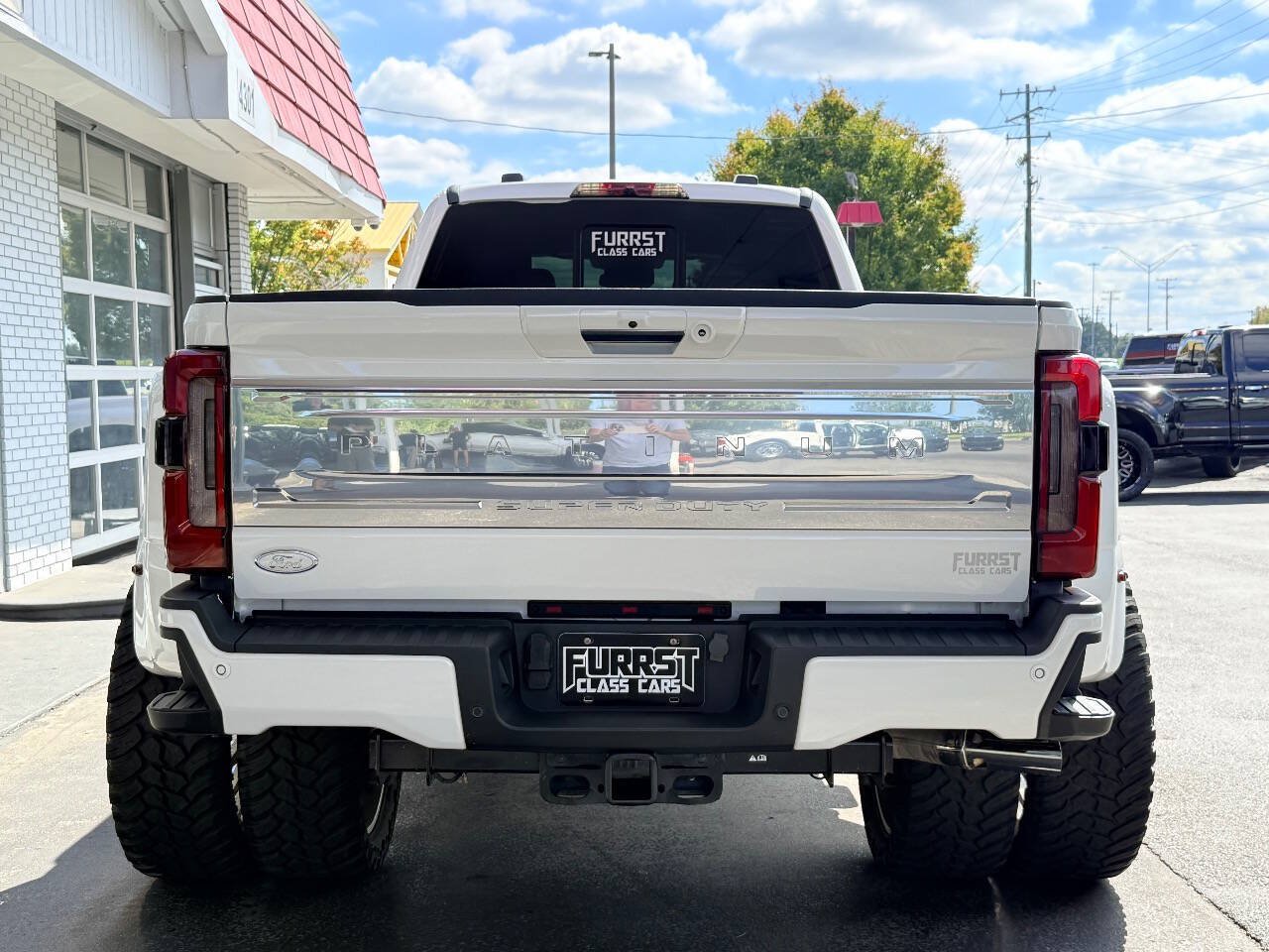 Used 2023 Ford F450 Platinum w/ FX4 Off-Road Package AWD/4WD image 4