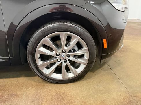 Used 2023 Buick Envision Avenir AWD/4WD image 86