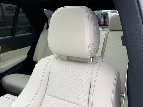New 2026 Mercedes-Benz GLE 350 4MATIC image 3