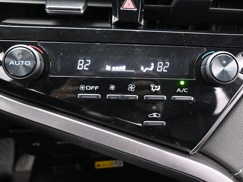 Used 2023 Toyota Camry SE w/ Audio Upgrade Package image 31