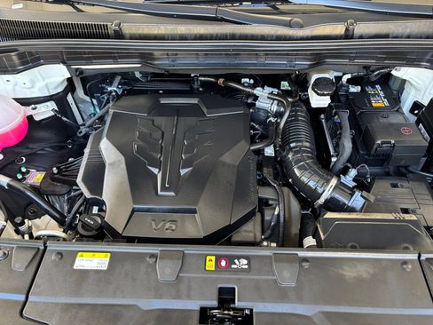 Used 2026 Kia Carnival FWD image 36