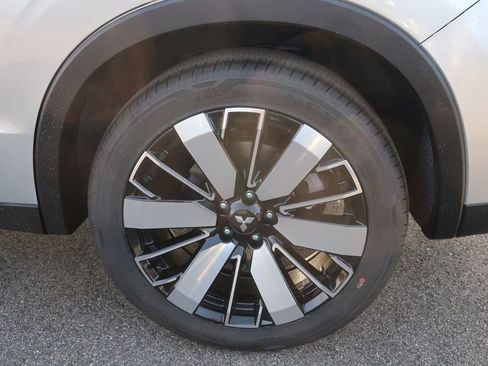 New 2026 Mitsubishi Outlander SE image 16