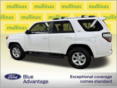 Used 2024 Toyota 4Runner SR5 Premium AWD/4WD image 11