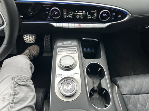 Used 2025 Genesis GV70 3.5T Sport w/ Sport Prestige Package image 28