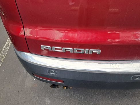 Used 2010 GMC Acadia SLE FWD image 10