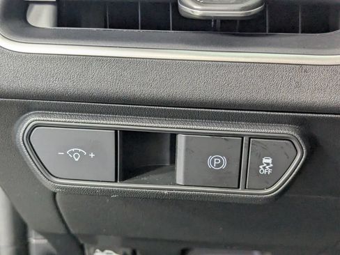 Used 2025 Kia K4 FWD image 12