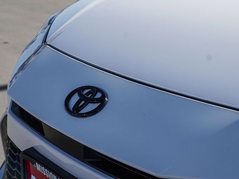 New 2026 Toyota Camry SE image 12