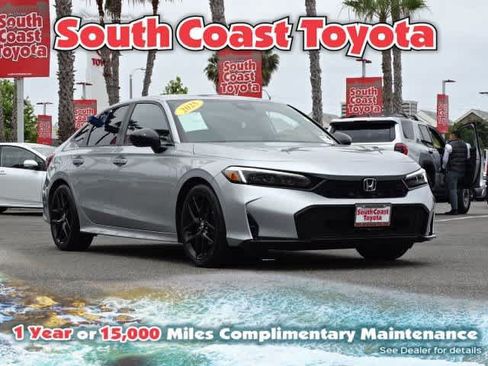 Used 2025 Honda Civic Sport image 1