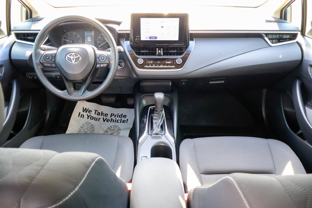 Used 2026 Toyota Corolla LE FWD image 7