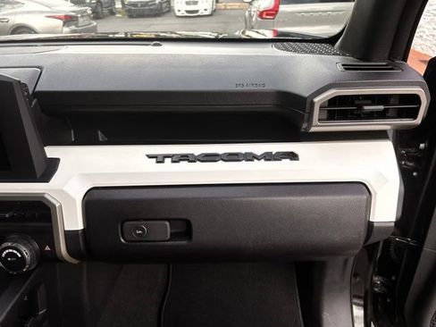 Used 2024 Toyota Tacoma TRD Off-Road AWD/4WD image 30
