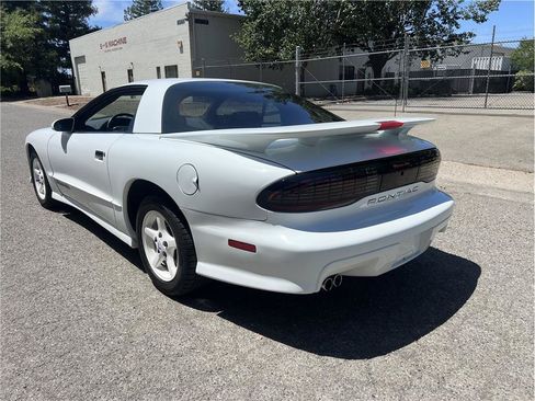 Used 1993 Pontiac Firebird Coupe RWD image 4