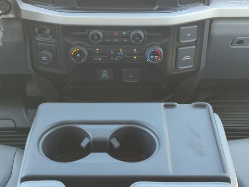 New 2025 Ford F450 XL w/ XL Chrome Package image 17