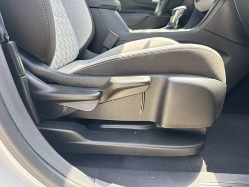 Used 2023 Chevrolet Equinox LS w/ LPO, Floor Liner Package FWD image 18