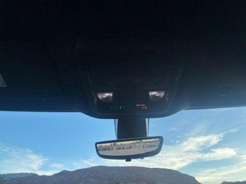 Used 2024 Buick Enclave Premium image 16