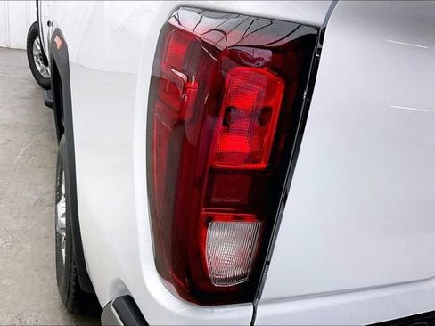 New 2026 GMC Sierra 2500 Pro w/ Convenience Package AWD/4WD image 16
