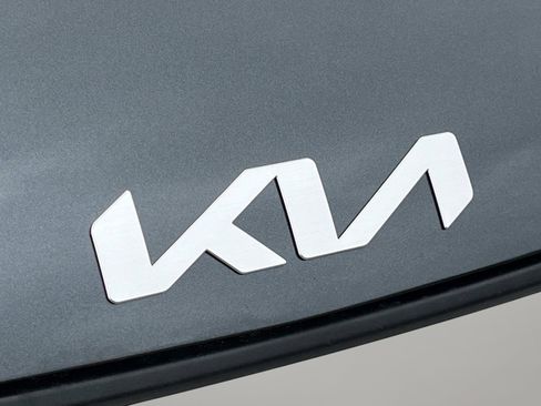 New 2025 Kia Sportage LX image 10