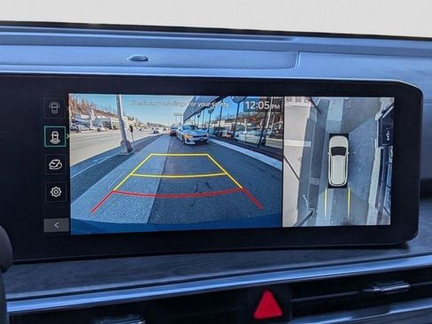 Certified 2024 Kia Sorento SX Prestige w/ Olive Brown Leather Package image 22