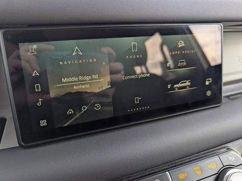 Used 2024 Land Rover Defender 110 S image 25