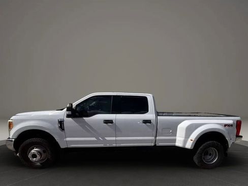 Used 2017 Ford F350 XLT w/ FX4 Off-Road Package AWD/4WD image 2