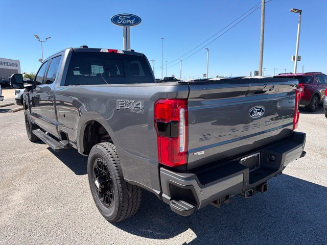 New 2027 Ford F350 Lariat w/ Black Appearance Package AWD/4WD image 7