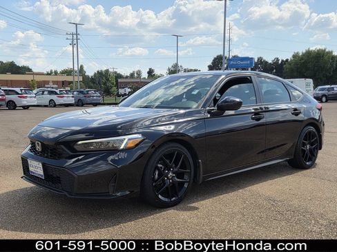 Used 2025 Honda Civic Sport image 1