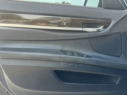 Used 2014 BMW 740i RWD image 33