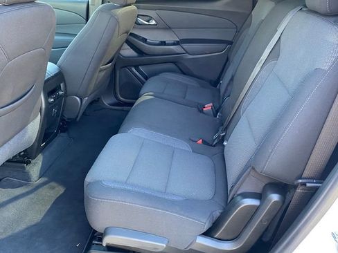 Certified 2023 Chevrolet Traverse LT image 12