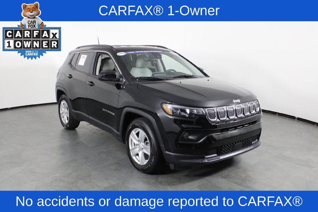 Used 2022 Jeep Compass Latitude FWD image 4