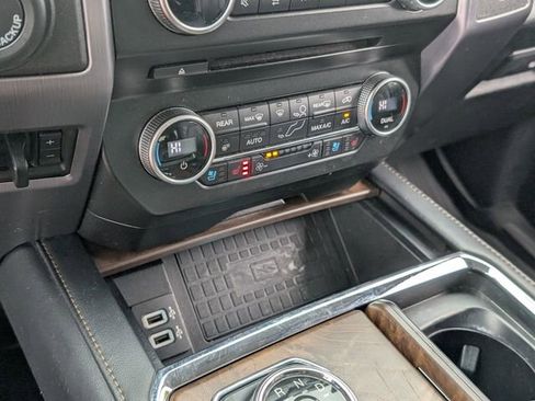 Used 2018 Ford Expedition Max Platinum image 28