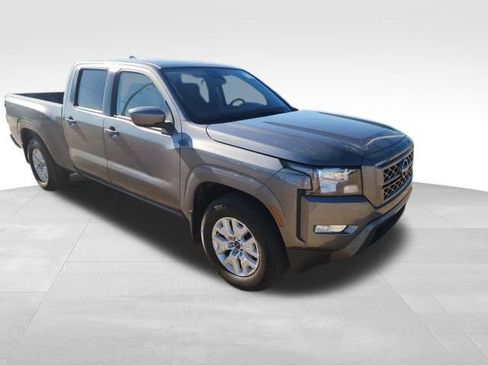 Certified 2024 Nissan Frontier SV w/ Technology Package image 7