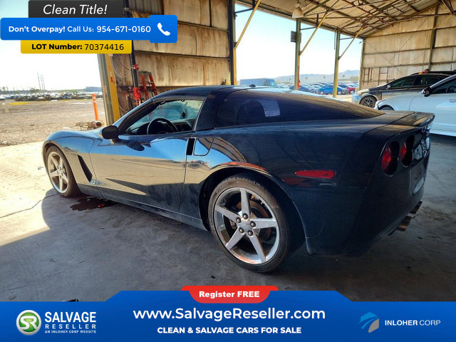 Used 2005 Chevrolet Corvette Coupe w/ Preferred Equipment Group RWD image 3