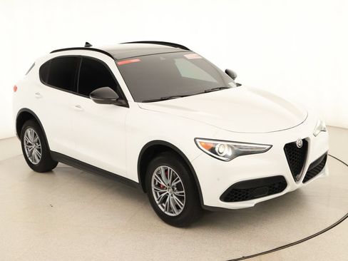 Used 2023 Alfa Romeo Stelvio Sprint RWD image 40