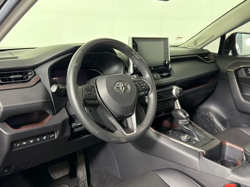 Used 2022 Toyota RAV4 Limited AWD/4WD image 3