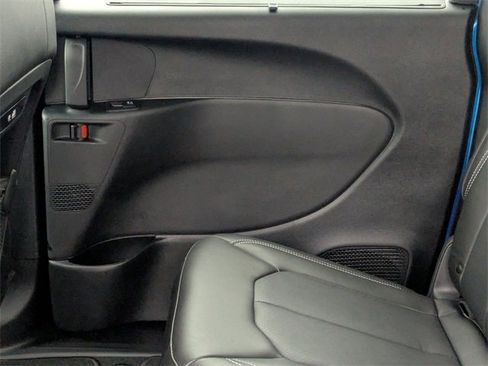 New 2026 Chrysler Pacifica Select image 28