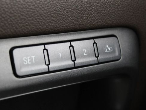 Used 2015 GMC Sierra 1500 SLT w/ SLT Crew Cab Value Package image 20