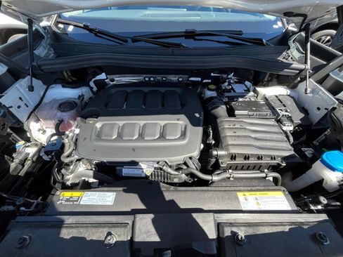 Used 2026 Volkswagen Tiguan SE FWD image 29