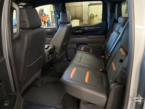 Used 2025 GMC Sierra 1500 AT4 w/ AT4 Premium Package image 10