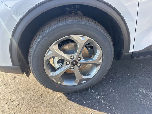 New 2026 Ford Escape ST-Line Select w/ Tech Pack #2 image 9