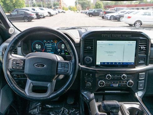 Used 2022 Ford F150 Lariat w/ Equipment Group 502A High AWD/4WD image 13