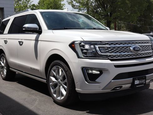 Used 2019 Ford Expedition Platinum AWD/4WD image 7