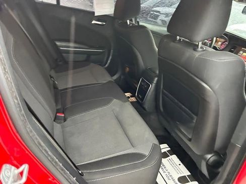 Used 2015 Dodge Charger SXT image 28