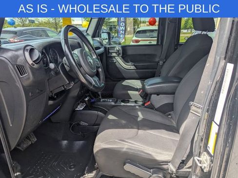Used 2014 Jeep Wrangler Unlimited Sport w/ Quick Order Package 24S AWD/4WD image 9