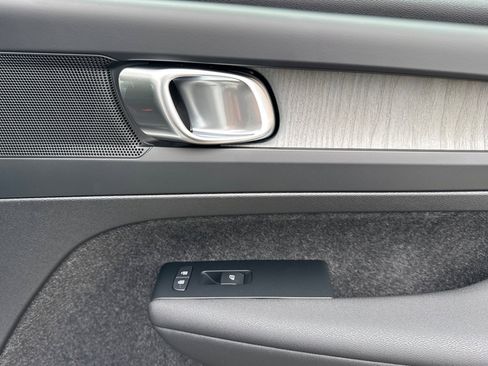 New 2026 Volvo XC40 B5 Core w/ Climate Package image 19