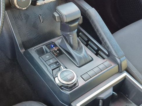 Used 2025 Toyota Tacoma SR5 image 12