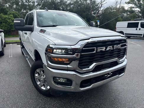 Used 2026 RAM 2500 Big Horn AWD/4WD image 4