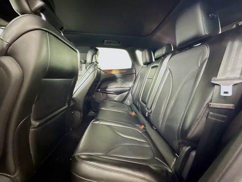 Used 2019 Lincoln MKC Reserve w/ MKC Climate Package image 28
